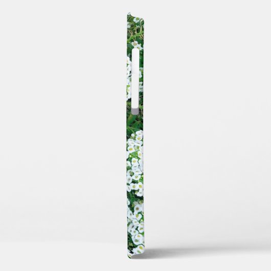 Coques Case-Mate iPhone Petites fleurs blanches dans l'herbe en journée à (Verso / Gauche)