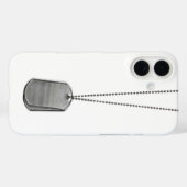 Coques Case-Mate iPhone Plaques d'identification militaires sur fond blanc (Verso (horizontal))