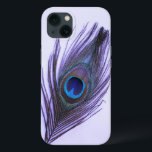 Case-Mate iPhone Case Plumes de paon violet sur violet<br><div class="desc">Une plume de paon aux teintes violettes qui ressort sur un arrière - plan violet transparent.</div>