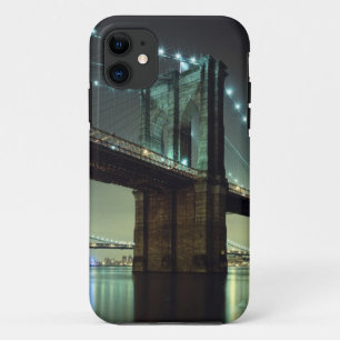 Coque iPhone 11 Pont de Brooklyn au pont de Manhattan de nuit
