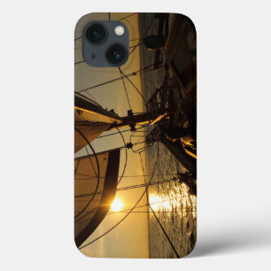 Case-Mate iPhone Case Pont de voilier, cap vers le soleil couchant