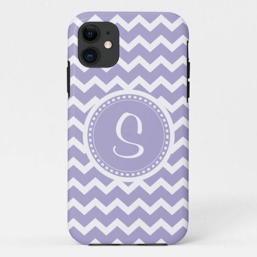 Coques Case-Mate iPhone Pourpre de monogramme de Chevron rétros et blanc (Dos)