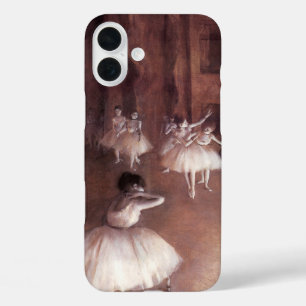 iPhone 16 Plus Case Répétition de ballet sur scène par Edgar Degas