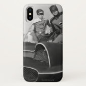 Coques Case-Mate iPhone Robin et Batman debout dans Batmobile (Dos)