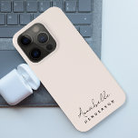 Coque iPhone 15 Pro Rose clair monogramme | Minimaliste moderne Femini<br><div class="desc">Un design simple et élégant monogramme personnalisé avec une typographie manuscrite minimaliste moderne associée à une typographie en bloc en noir sur un élégant arrière - plan rose pastel. Le nom monogramme peut être facilement personnalisé pour rendre un design aussi unique que vous êtes! Le cadeau ou accessoire parfaitement personnel...</div>