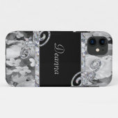 Coques Case-Mate iPhone Roses noirs et blancs et monogramme de remous de (Dos (Horizontal))