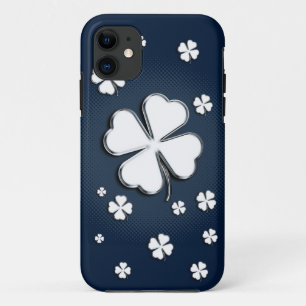 Case-Mate iPhone Case Shamrocks blancs sur l'arrière - plan bleu