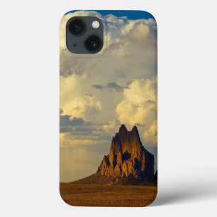 iPhone 13 Case Shiprock contre le cumulo-nimbus