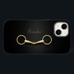 Coque Pour iPhone 14 Silhouette Or Un Peu Élégant Equestre Personnalisé<br><div class="desc">Cet élégant étui téléphonique a une bague lâche en or petit morceau sous votre nom.</div>