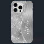 Coque iPhone 15 Pro Max Silver Glitter Glam Bling Personalized<br><div class="desc">Personnalisez facilement ce boîtier de téléphone à motif en métal brossé argent et en faux parties scintillant glamour avec votre propre nom personnalisé.</div>