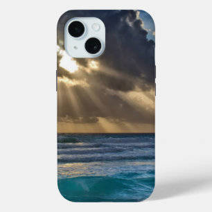 Coque Pour iPhone 15 Soleil Traversant Les Nuages Au-Dessus De La Mer