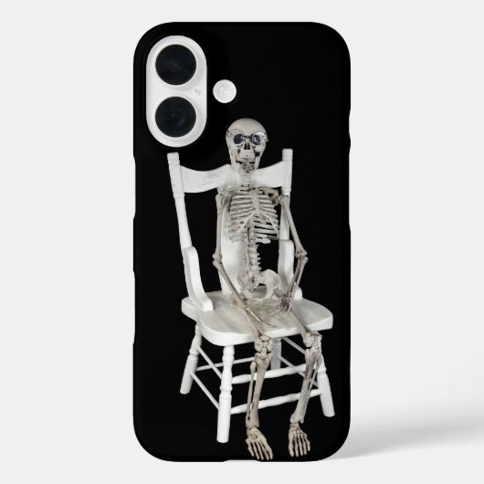 Coques Case-Mate iPhone Squelette assis sur une chaise (Verso)