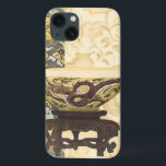 iPhone 13 Case Tapisserie asiatique avec bol et design dragon<br><div class="desc">Une création Vision Studios, cette peinture de style tapisserie asiatique décorative présente un charmant bol avec un grand design de dragon. Le bol est dressé contre un arrière - plan crème à imprimé floral. Donnez-le comme cadeau, ou achetez-le pour vous-même!</div>