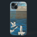 Case-Mate iPhone Case Trois mouettes blanches volent au-dessus de l'eau<br><div class="desc">Faut-il s'en aller ? Faites-le en choisissant ce tableau de l'artiste Tara Friel représentant trois mouettes volant au-dessus de l'eau. La vue des vagues de l'océan et les couleurs vives rendent ce design très réaliste.</div>