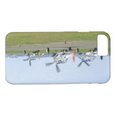 Coques Case-Mate iPhone Trois mustangs P51 prenant des avions d'Off_WWII (Dos (Horizontal))