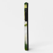 Coques Case-Mate iPhone Tulipe rouge dans un domaine des tulipes blanches (Dos/Gauche)