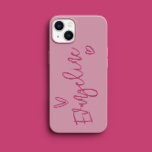 Coque Pour iPhone 14 Pro Typographie de script moderne coeur rose girly élé<br><div class="desc">Script de typographie cardiaque minimaliste moderne rose girly élégant simple unique design personnalisé de boîtier de téléphone.</div>
