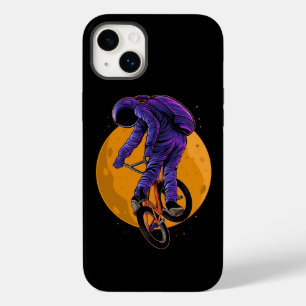 Coque Pour iPhone 14 Plus Un Astronaute À Vélo Bmx Sur La Lune Halloween