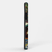 Coques Case-Mate iPhone Un astronaute flotte dans l'espace avec un OVNI Ai (Dos/Droite)