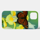 Coques Case-Mate iPhone Un papillon de vice-roi sur un iris japonais jaune (Verso (horizontal))