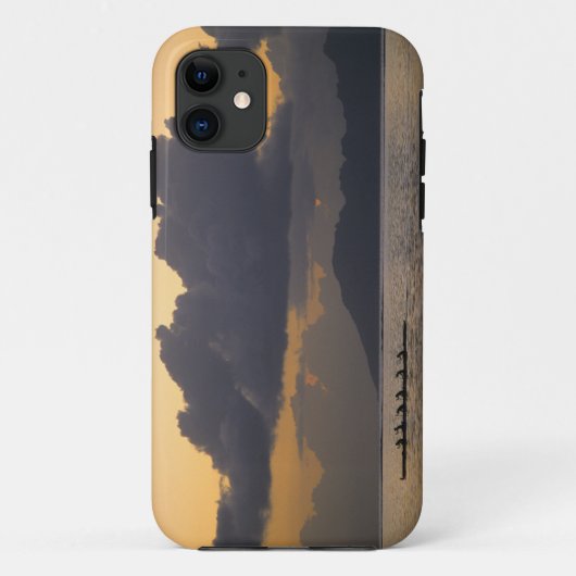 Coques Case-Mate iPhone Une équipe de canoë à balancier s'entraîne au larg (Dos)