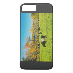 Etui iPhone Case-Mate Vaches Belted Galloway paissant sur l'herbe en aut