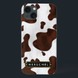 Etui iPhone 13 Vachette Faux Cuir Occidental Repéré Personnalisé<br><div class="desc">Que vous soyez un éleveur, un cowboy / cowgirl ou juste quelqu'un qui aime les vieux thèmes américains de l'ouest, ce boîtier téléphonique Samsung motif tacheté brun et blanc cache-vache est parfait pour correspondre à votre style occidental. Le graphique poster de animal est fait pour ressembler à la fourrure /...</div>