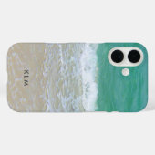 Coques Case-Mate iPhone Vagues de plage côtière sur le monogramme de sable (Verso (horizontal))