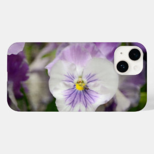 Coque Pour iPhone 14 Violas violets et blancs par Shirley Taylor