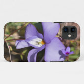 Coques Case-Mate iPhone Violette à pieds d'oiseau avec bluets (Dos (Horizontal))