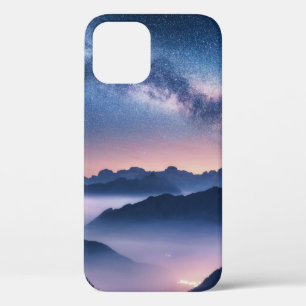 Case-Mate iPhone Case Voie Lactée sur les montagnes dans le brouillard l