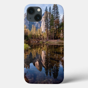 Coques Pour iPhone Vue des crêtes de cathédrale