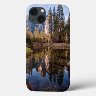 Coques Pour iPhone Vue des crêtes de cathédrale