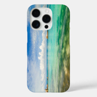 Coques iPhone 16 Pro Vue sur mer Vert