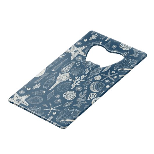 Coques de mer sur bleu foncé (Devant Angle)