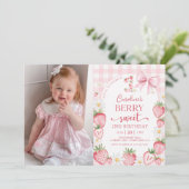Coquette Bow Aardbei 2e verjaardag foto Kaart (Staand voorkant)