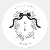 Coquette Bow Crest Monogram Franse bruiloft Ronde Sticker (Voorkant)