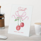 Coquette Cherry | Liefde is zoet Reclamebord Met Voetstuk (Insitu)