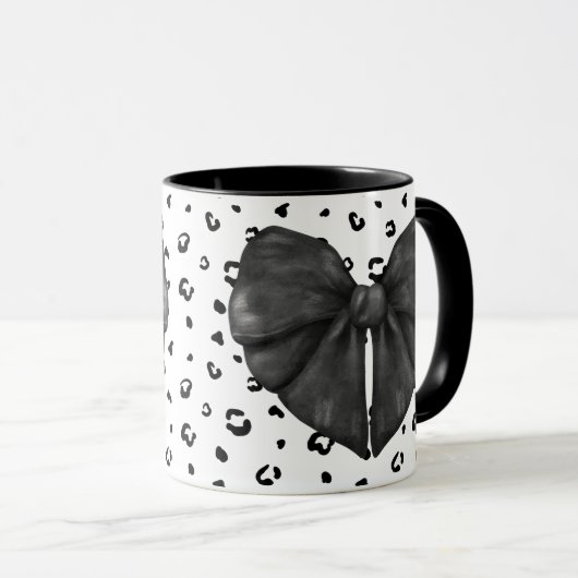 Coquette Léopard Noir Fille Imprimer Bow Mug (Devant droit)
