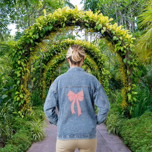 Coquette minimaliste à mâchoire rose mignonne