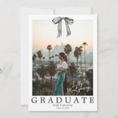 Coquette Zwarte Strik Foto Afstudeer Uitnodiging (Voorkant)