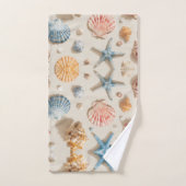 Coquillages d'Ocean Beach et étoiles de mer bleues (Serviette à main)