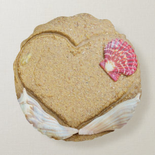 coquilles & 2 coeurs sur la plage coussin de maria