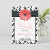 Coral Black Gerbera Daisy Invitation de la douche (Debout devant)