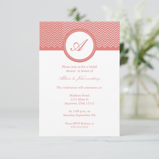 Coral Chevron Monogram Bridal Shower Kaart (Staand voorkant)
