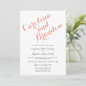 Coral Classic Script Élégant Mariage Invitation (Debout devant)