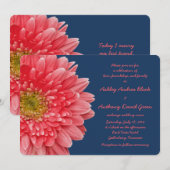 Coral Gerbera Daisy Navy Blue Wedding Invitation Kaart (Voorkant / Achterkant)