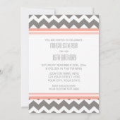 Coral Gray Chevron 16e anniversaire Invitations (Dos)