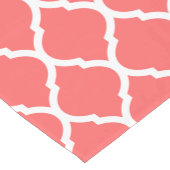 Coral Moroccan Quatrefoil Korte Tafelloper (Hoek)