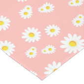 Coral Pink Boho Spring Daisies Pattern Medium Tafelloper (Hoek)